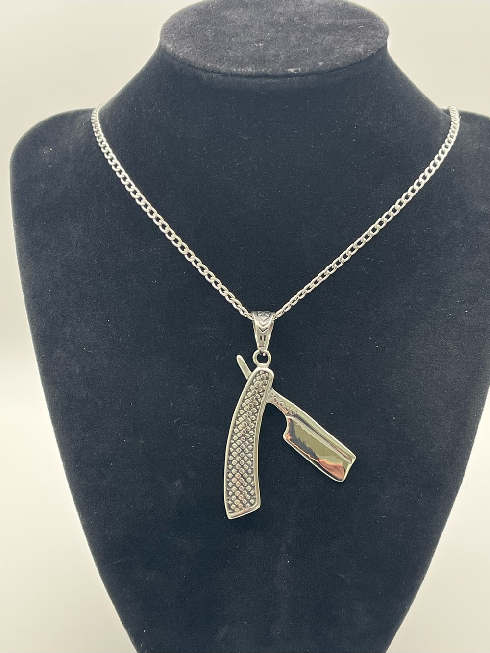 Men's Stainless Steel Straight Razor Pendant w/ Cuban Chain